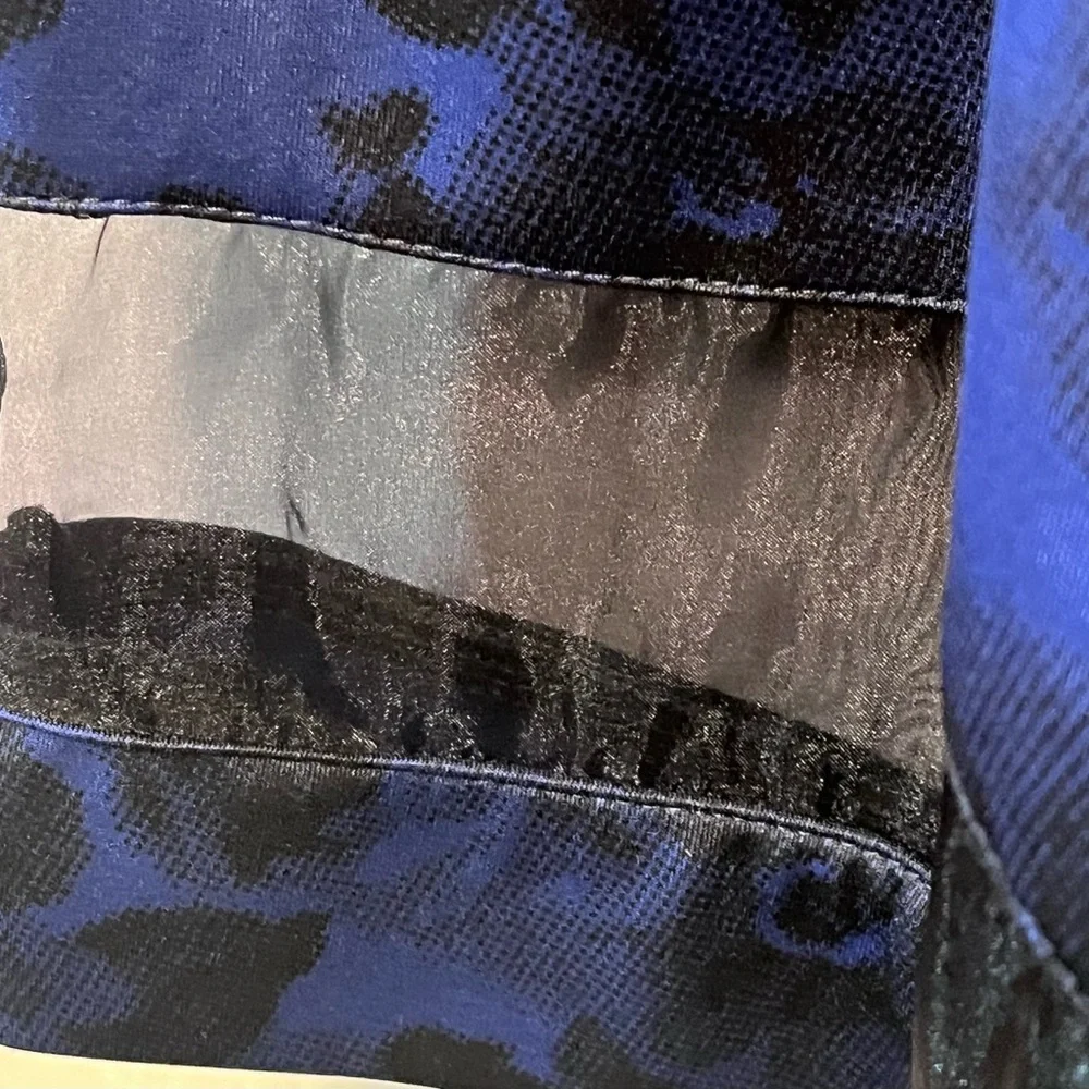 RED Saks Fifth Avenue Sheath Dress Romantic Floral Fit & Flare Blue Black Size M - Picture 8 of 15